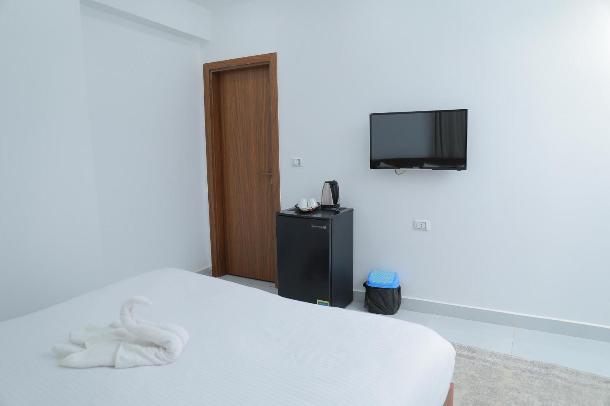 Prince Pyramids Inn Kafrat al Jabal Exterior photo